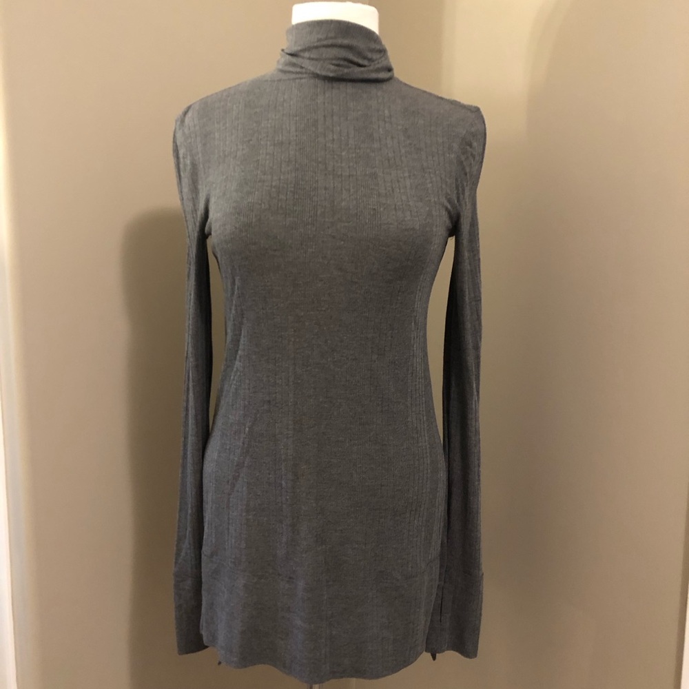 Guess Tunic Long Sweater Turtleneck with Keyhole Detail at Back Grey Siz…